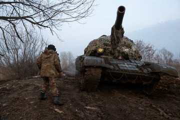 El Reino Unido envía tanques Challenger 2 a Ucrania y aumenta la presión sobre Alemania